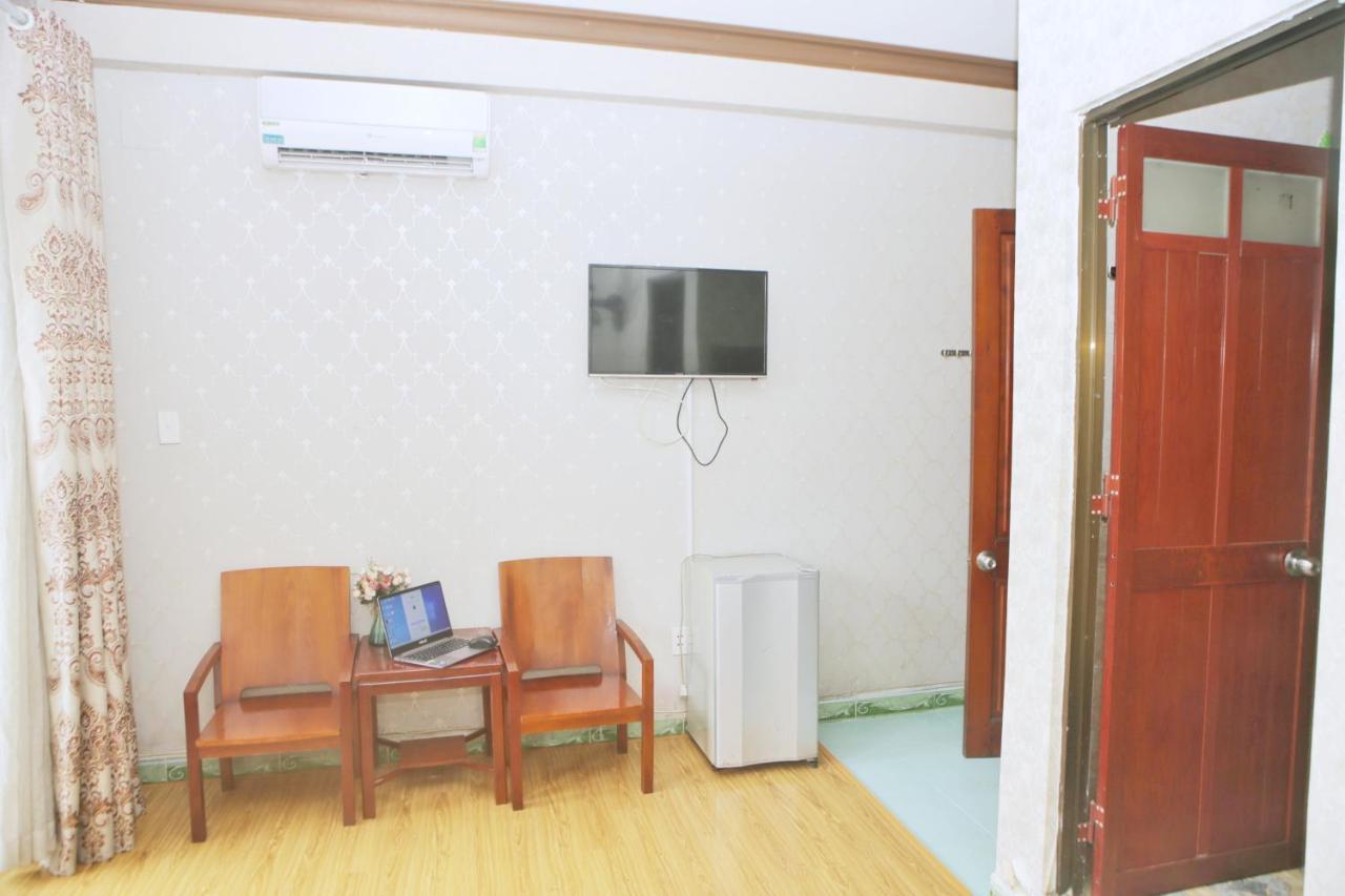 Khách sạn Ly Ly 2 *